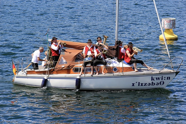 专注于通过 专注于通过