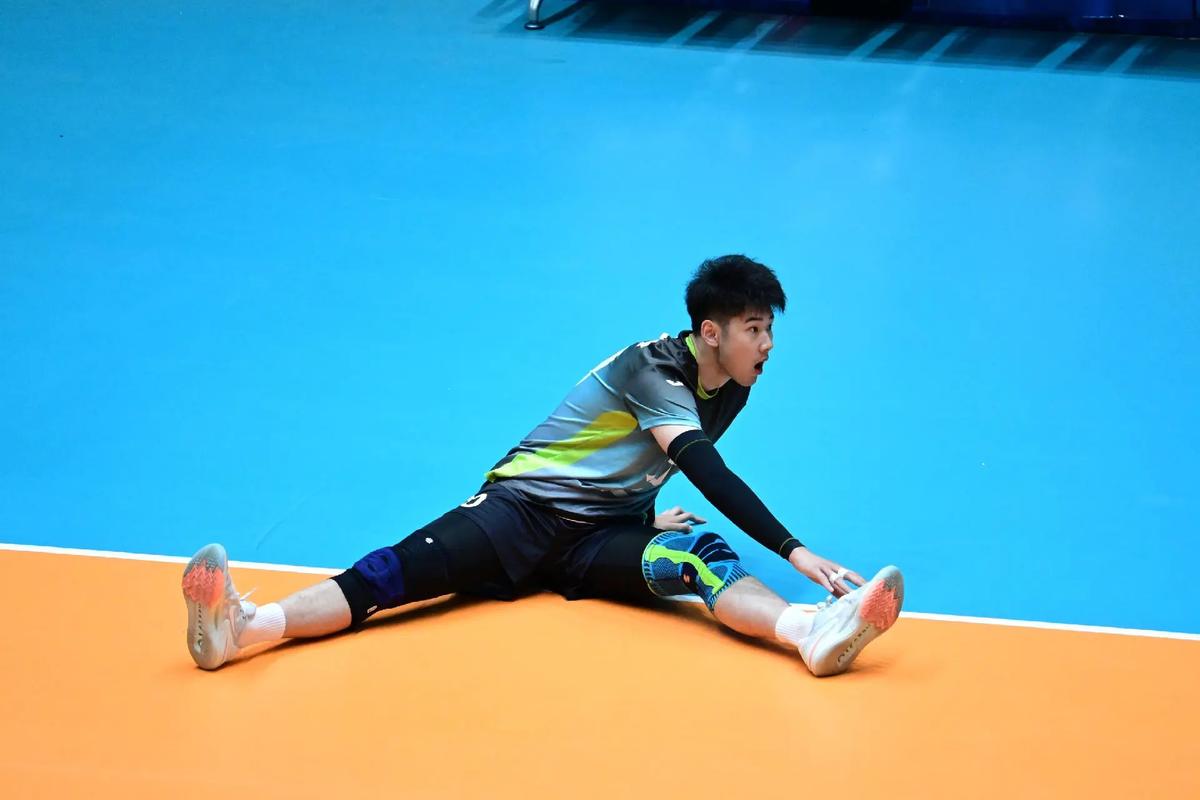 呼吁建立更 呼吁建立更